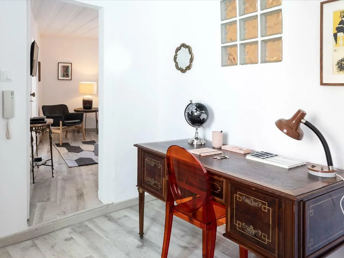 Lisbon Alfama Street View Apartment
