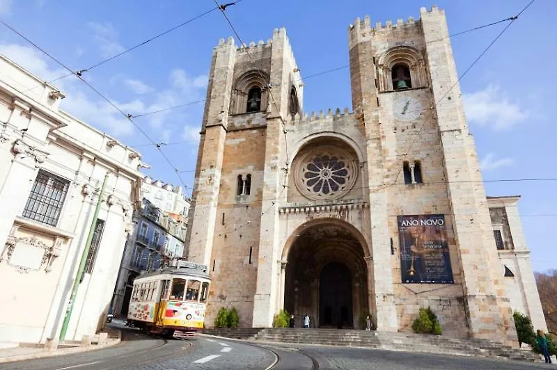Lisbon Alfama Street View Apartment Portugal